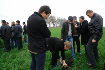 Crop growing school